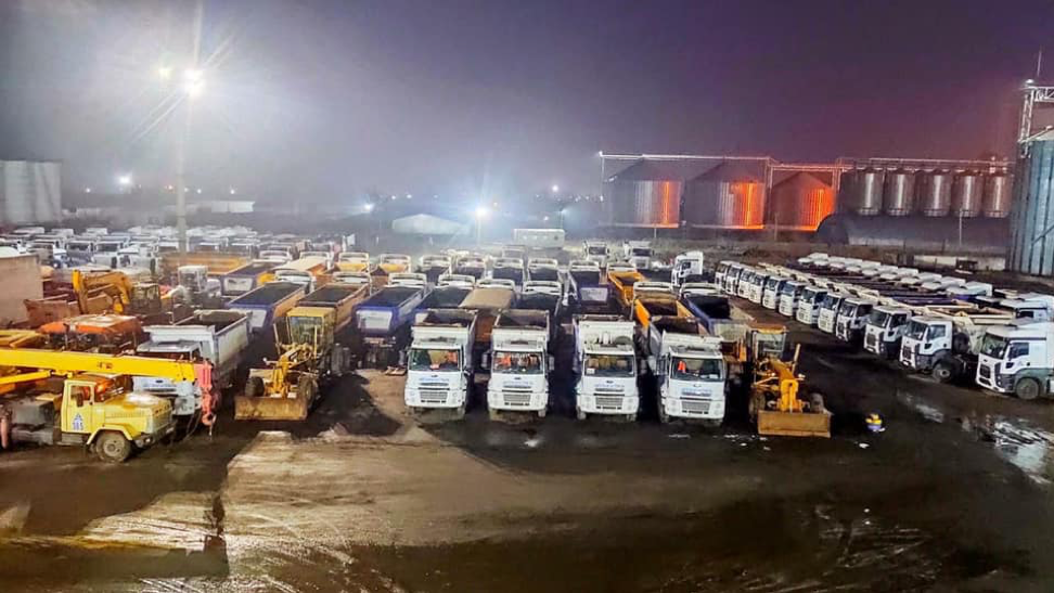 Десятки тысяч единиц техники готовы к началу "Большой стройки", - советник премьера Голик